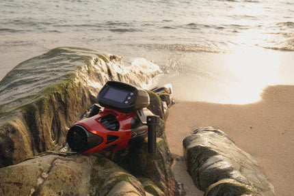 Underwater scooter with camera function on the stones