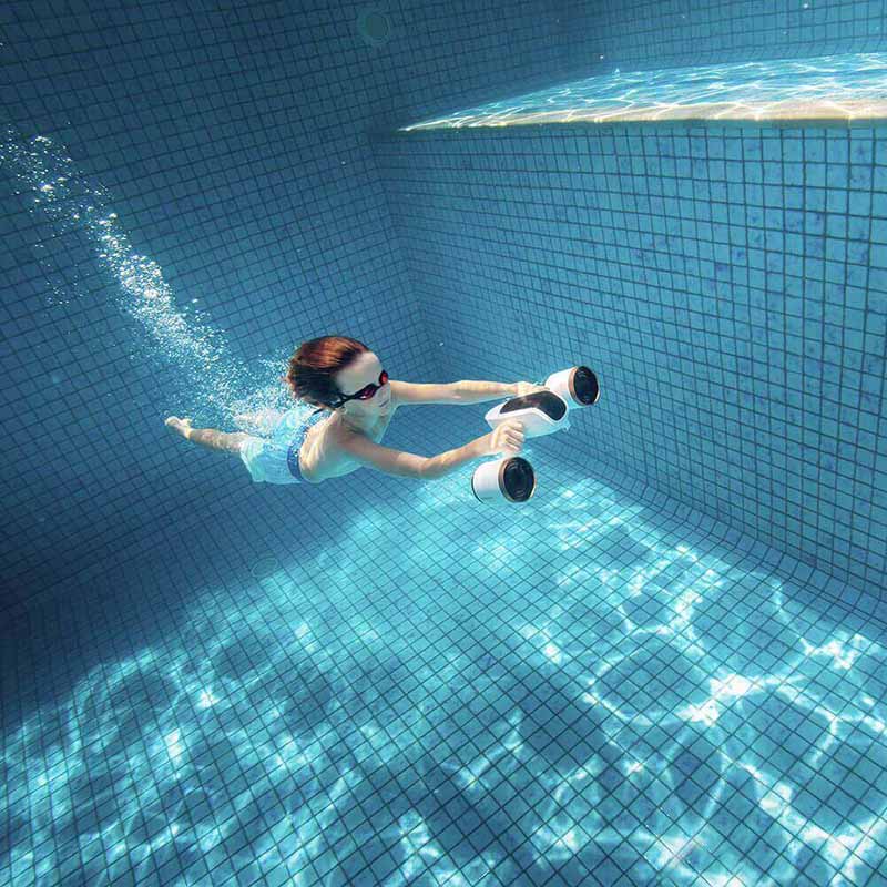 underwater scooter